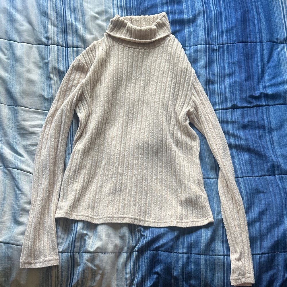 SHEIN Cream Ribbed Turtleneck Sweater